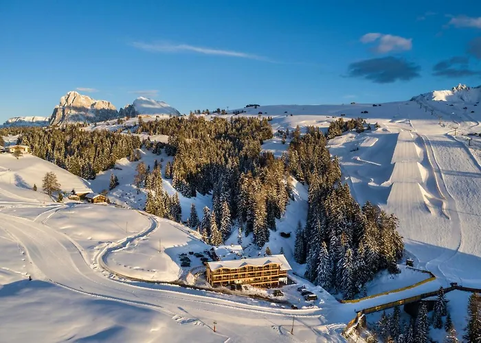 Scopri le splendide sistemazioni dell'hotel tre stelle Alpe Di Siusi