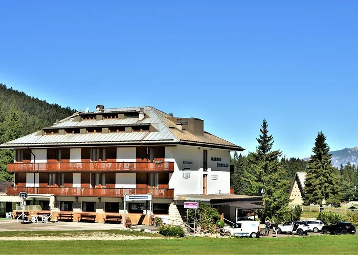 Hotel Villa Flora Levico Terme: Benvenuti nella nostra struttura di lusso