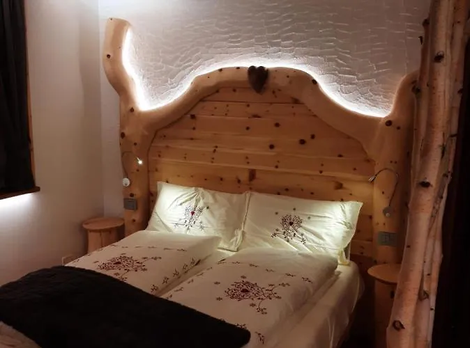 Hotel Alpino Peio Fonti TN: Scopri la tua oasi di relax nelle Dolomiti!